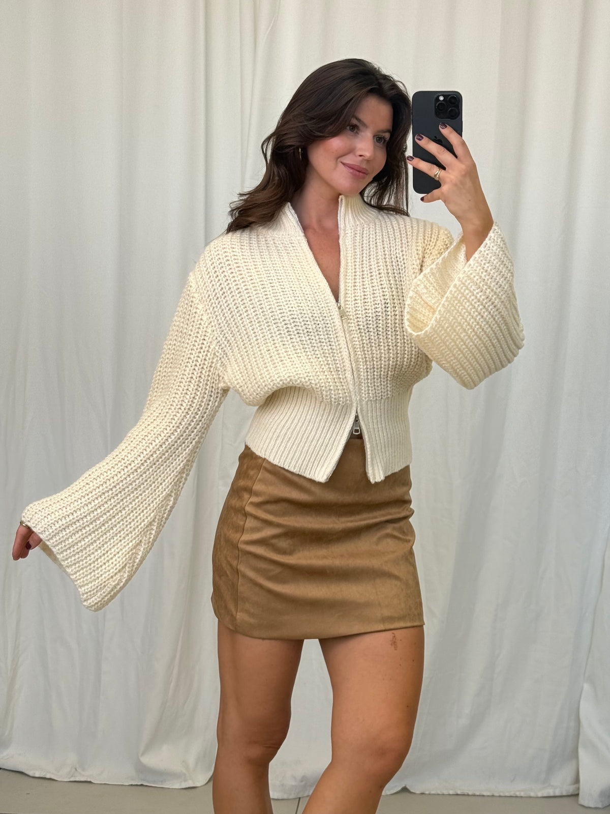 ZIP-STRICKJACKE MIT WEITEN ÄRMELN ELODIE