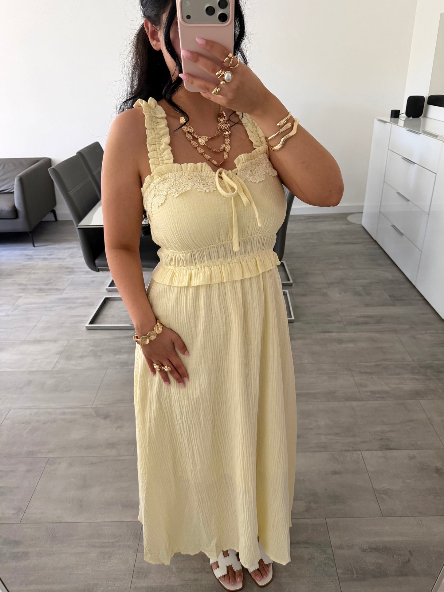 MUSSELIN KLEID MIT SPITZE ZİNAYA