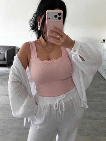 GERIPPTES TOP MIT SPITZE ALEXIA