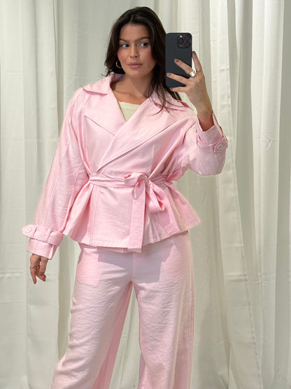KURZER TRENCHCOAT – Miss Nova Damenmode