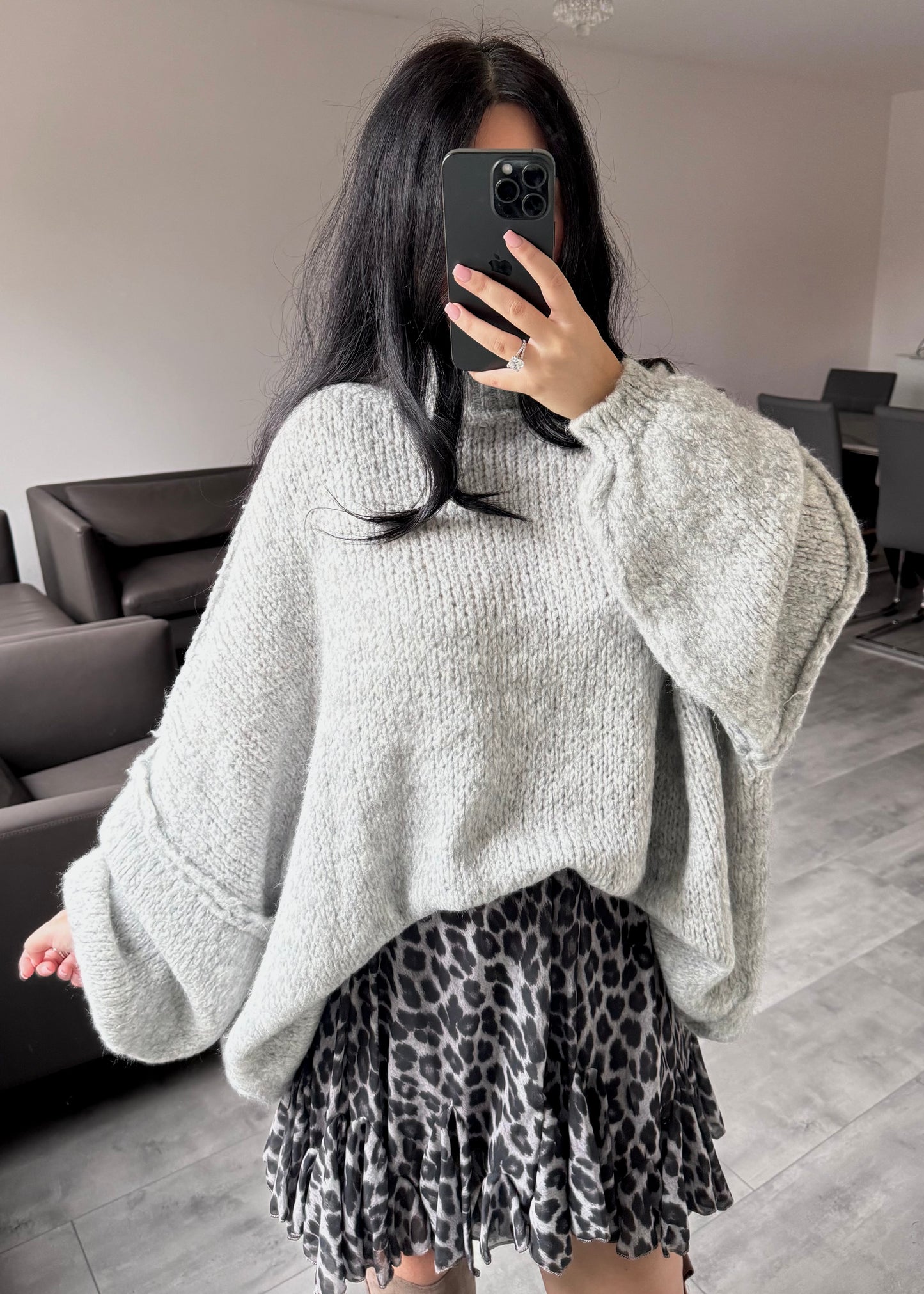 OVERSIZE PULLOVER FIONA GRAU