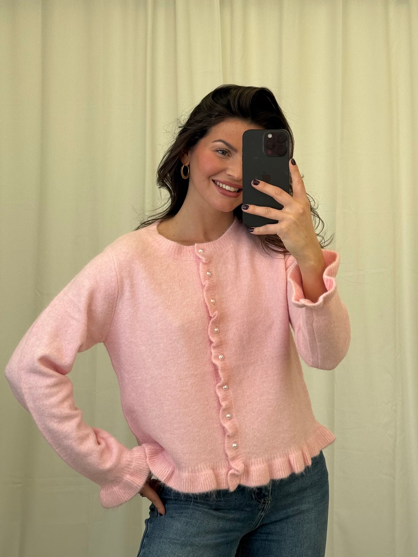 CARDIGAN ELLA MIT RÜSCHEN UND PERLEN