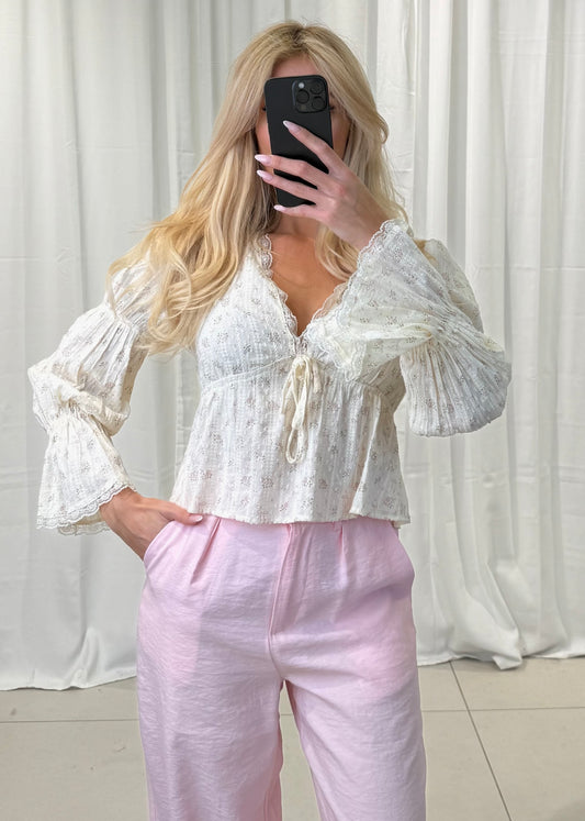 FLORALE BAUMWOLLBLUSE JASMIN MIT SPITZE Musselin kaufen | Miss Nova