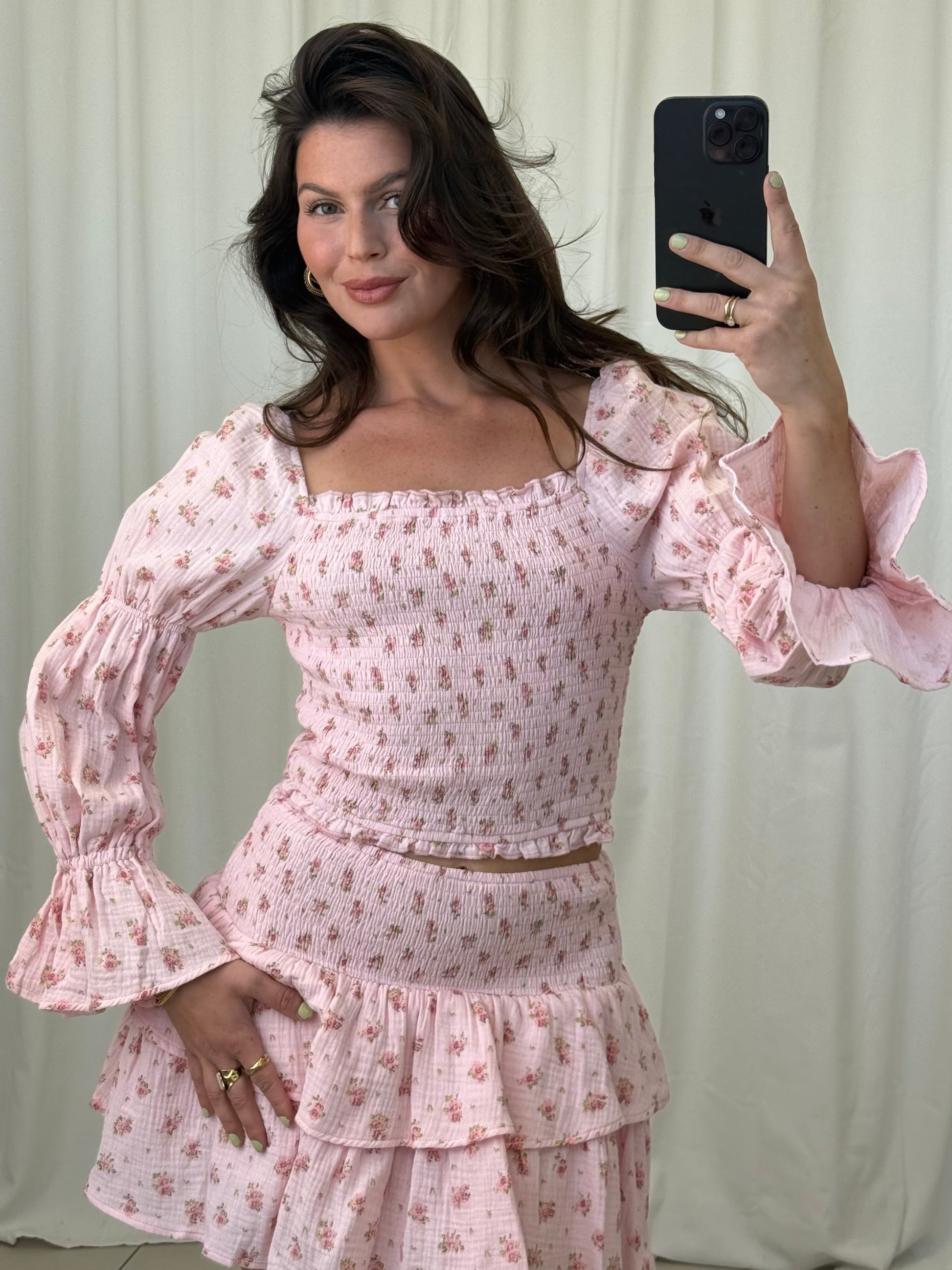 MUSSELIN HOSENROCK DAFINA MIT BLÜMCHEN in Rosa – Musselin Damenmode bei Miss Nova