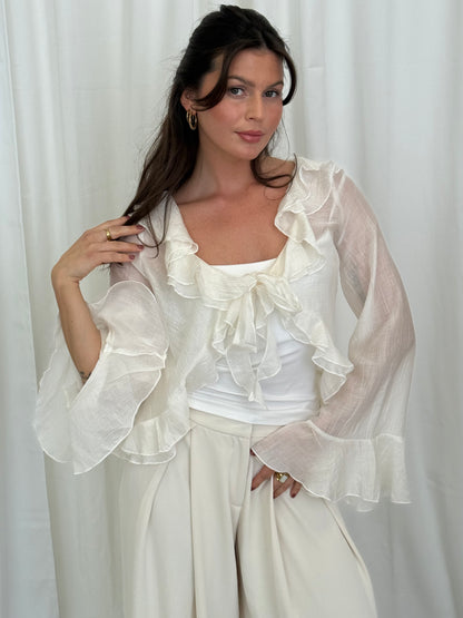 LEICHTE BLUSE MIT VOLANT CREME – Damenbluse bei Missnova