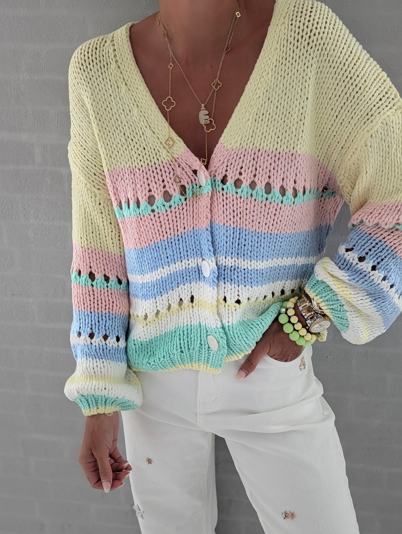 STRICKJACKE SKY