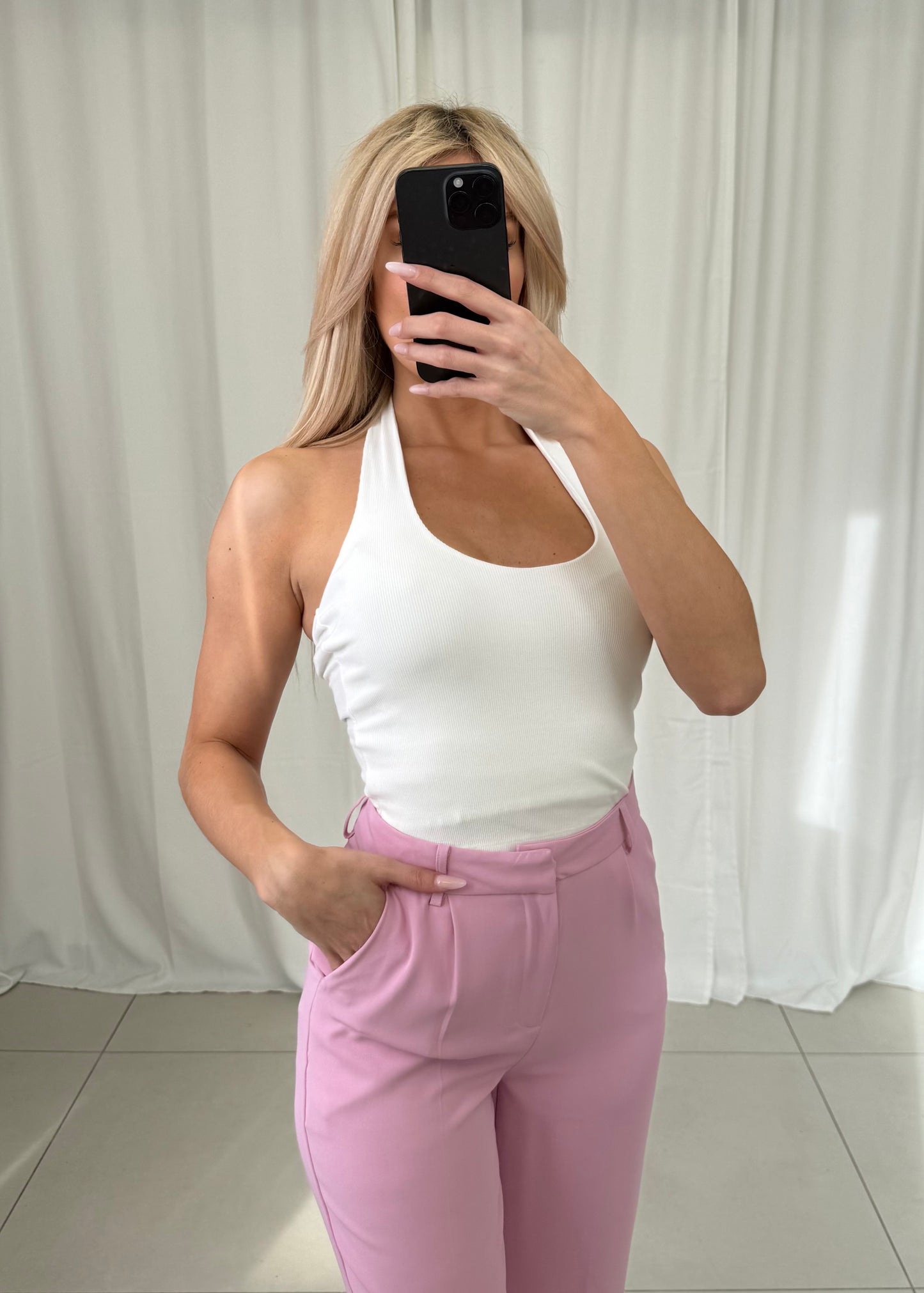 SOFT NECKHOLDER TOP