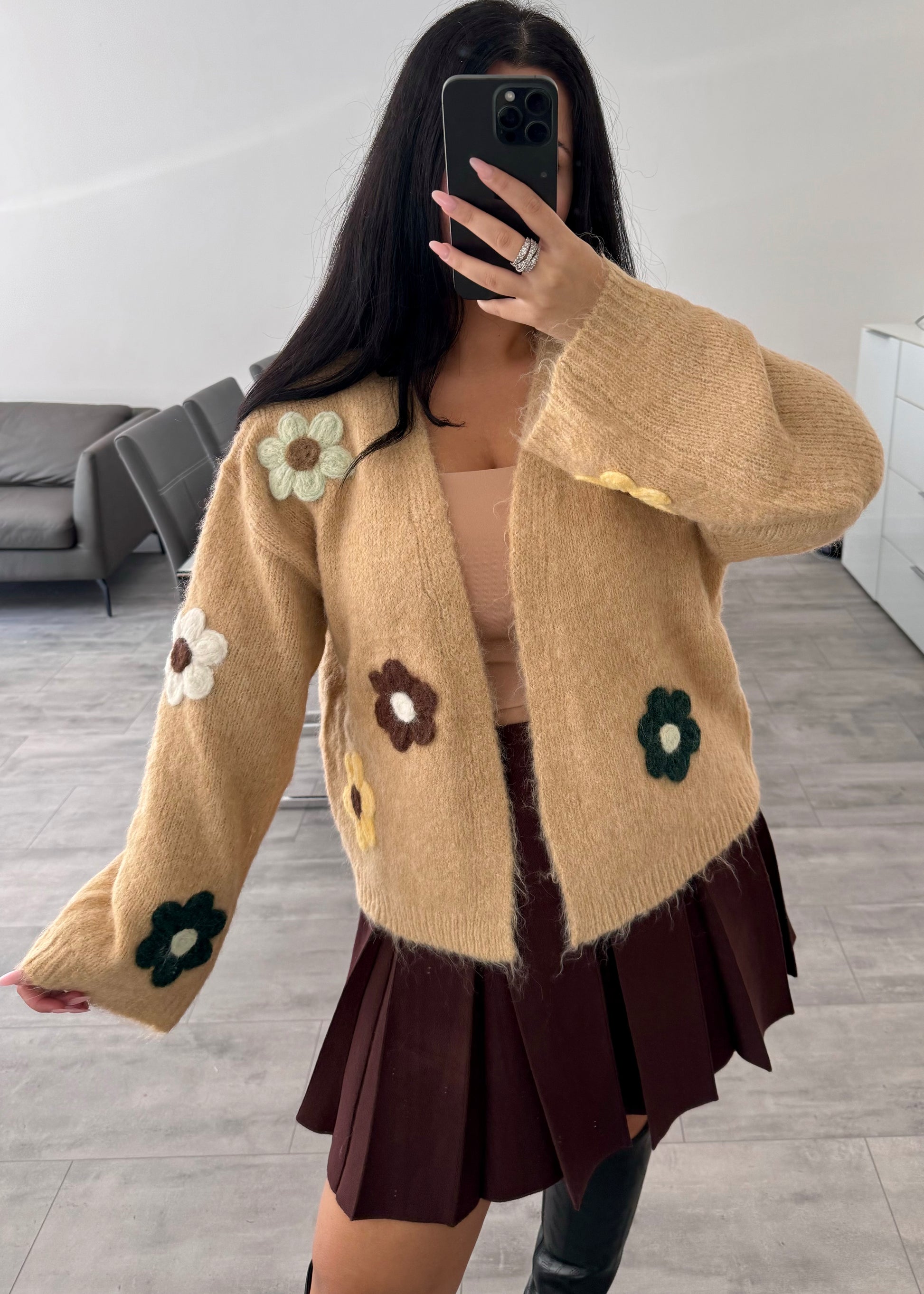 CARDIGAN BLOSSOM CAMEL Ansicht 3 – Miss Nova Damenmode