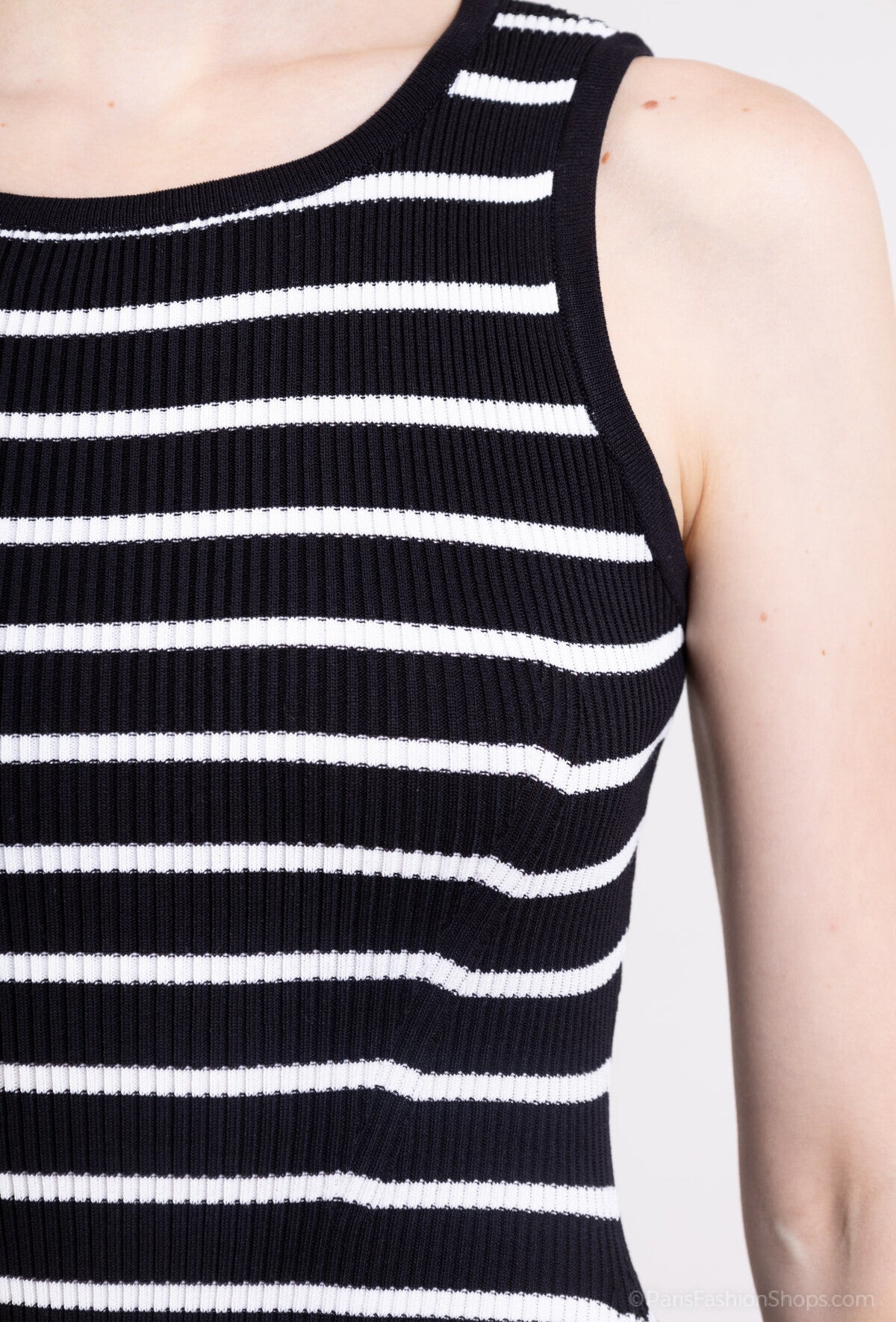 STRICKKLEID MONA STREIFEN SCHWARZ – Miss Nova Damenmode