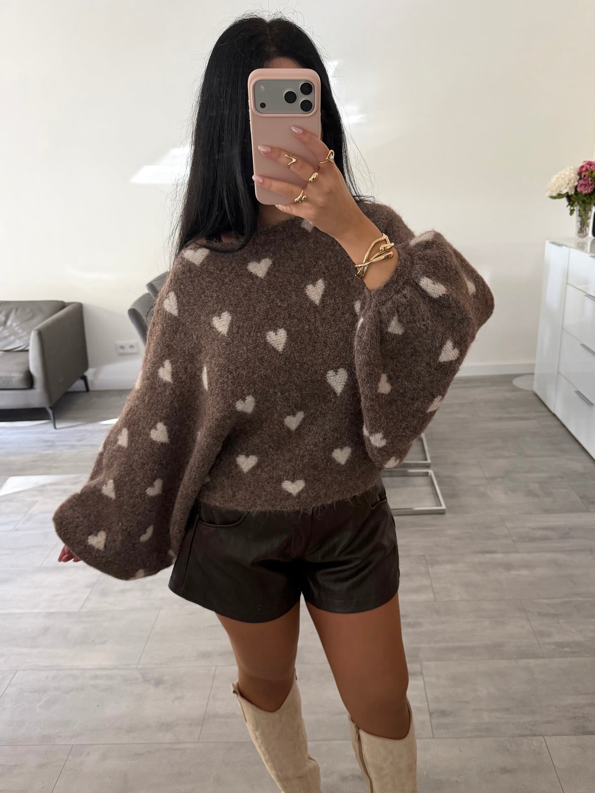 OVERSIZE PULLOVER RIANA MIT BALLONÄRMELN UND HERZEN