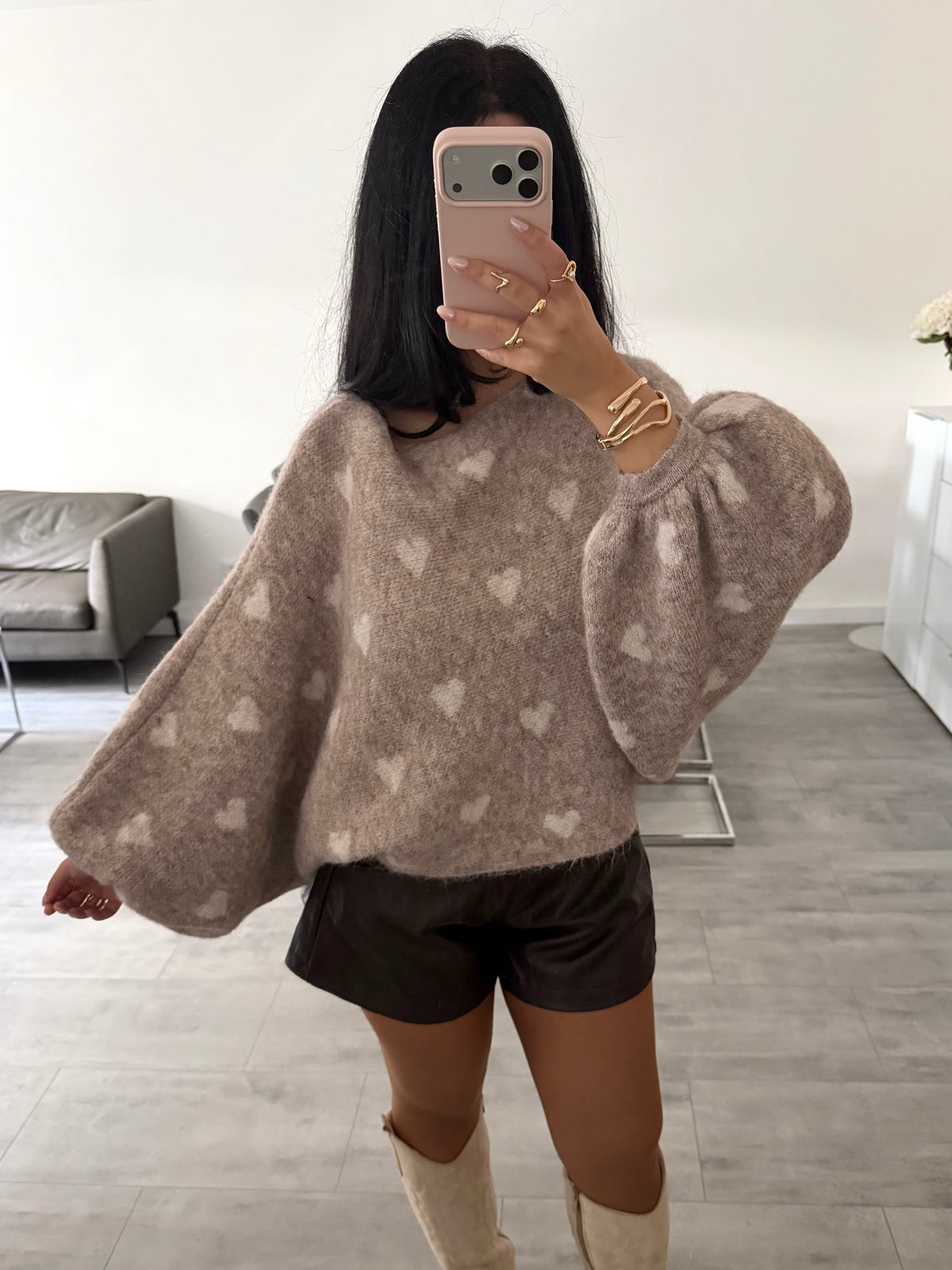 OVERSIZE PULLOVER RIANA MIT BALLONÄRMELN UND HERZEN