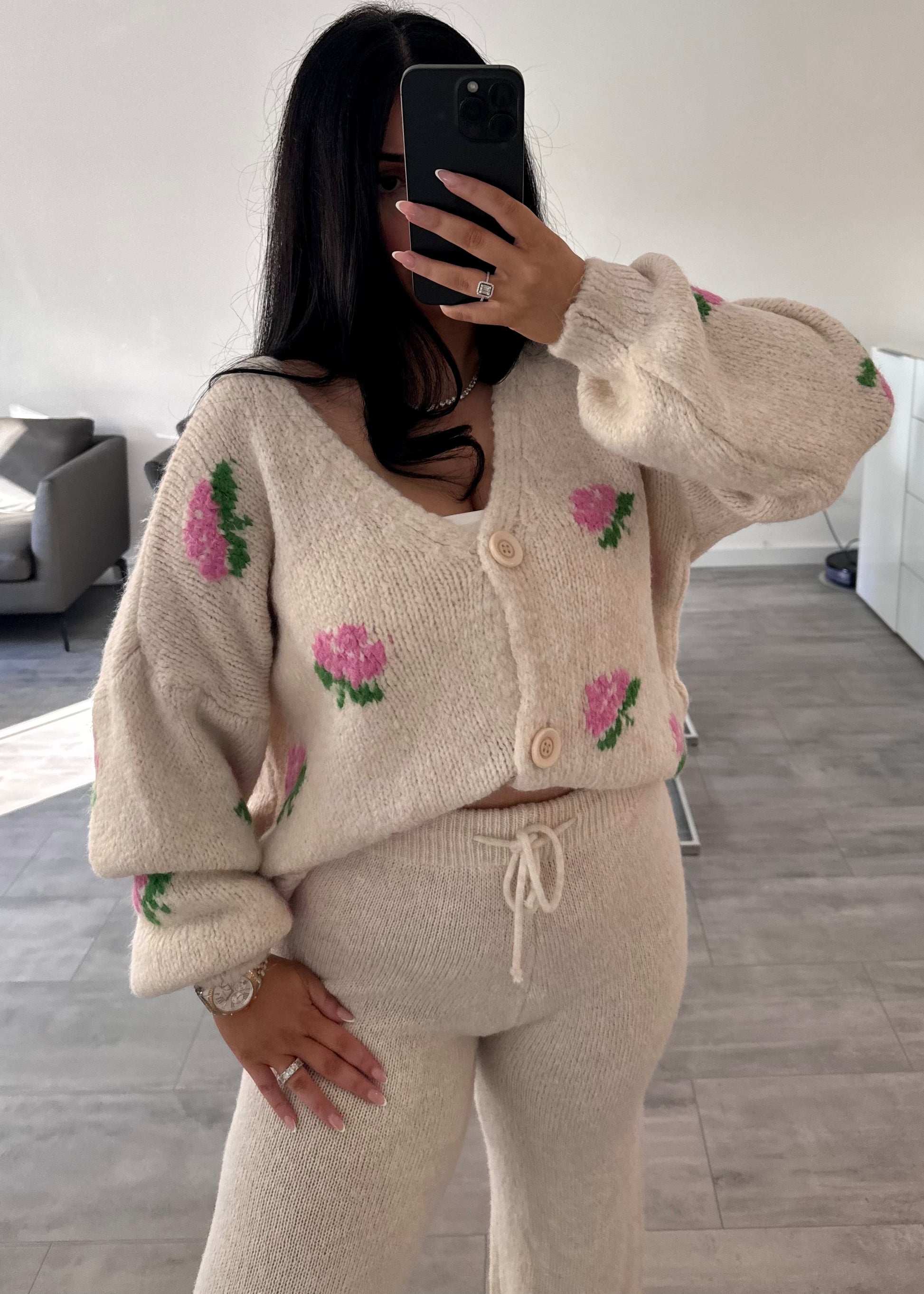 CARDIGAN ROSE BEIGE – Miss Nova Damenmode