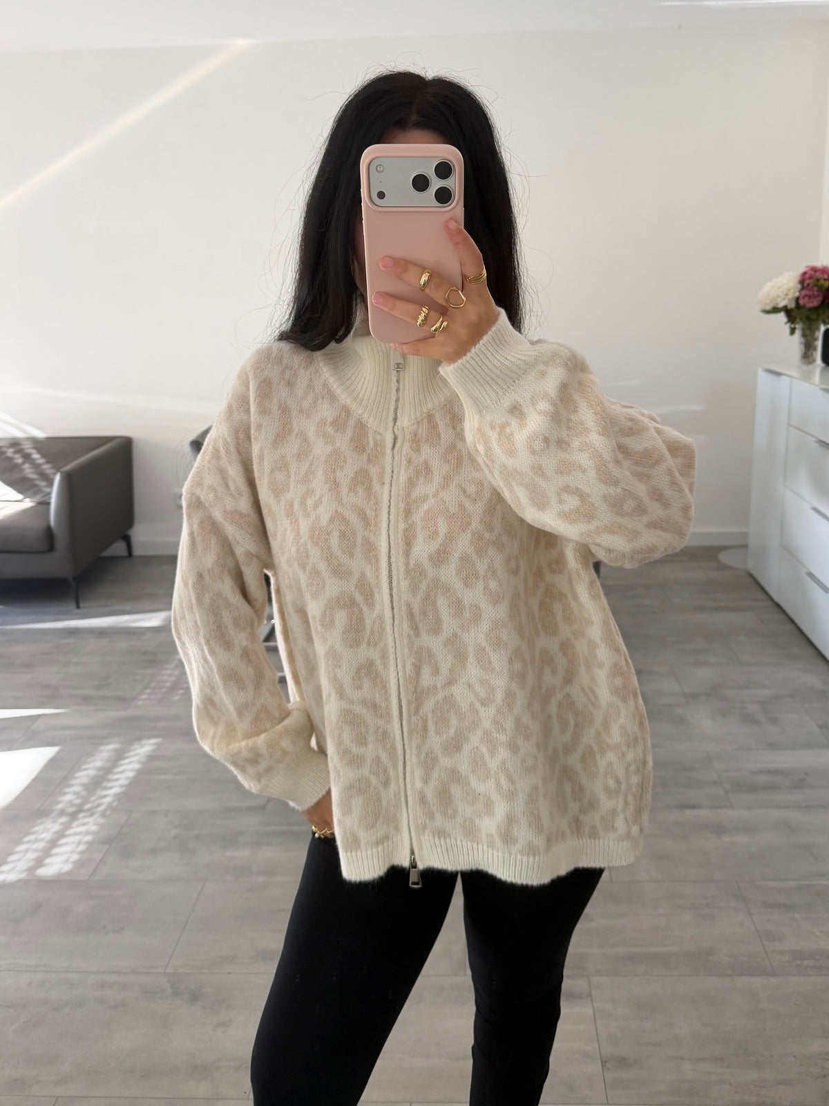 OVERSIZE DOUBLE-ZIP STRICKJACKE LEOPRINT