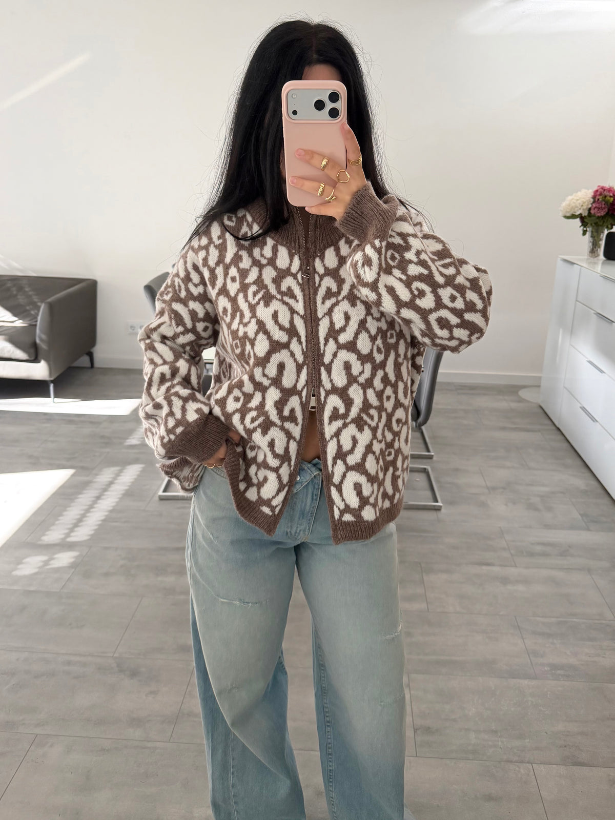 OVERSIZE DOUBLE-ZIP STRICKJACKE LEOPRINT