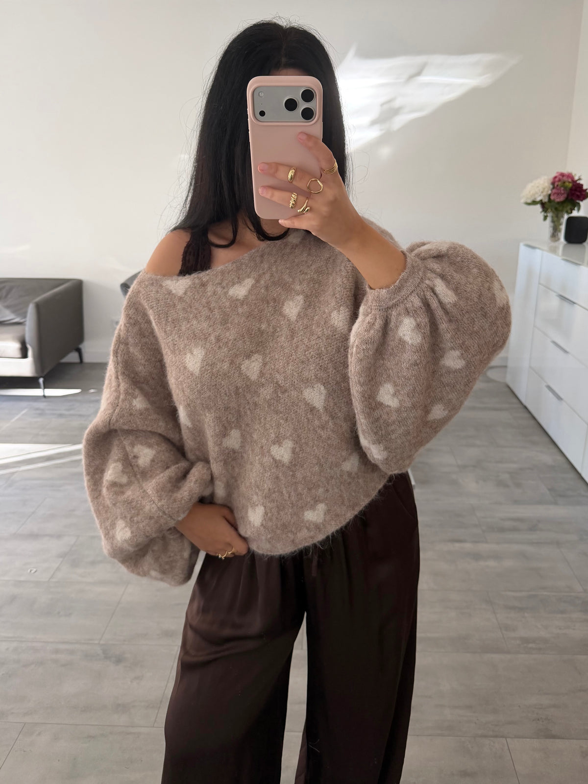 OVERSIZE PULLOVER RIANA MIT BALLONÄRMELN UND HERZEN