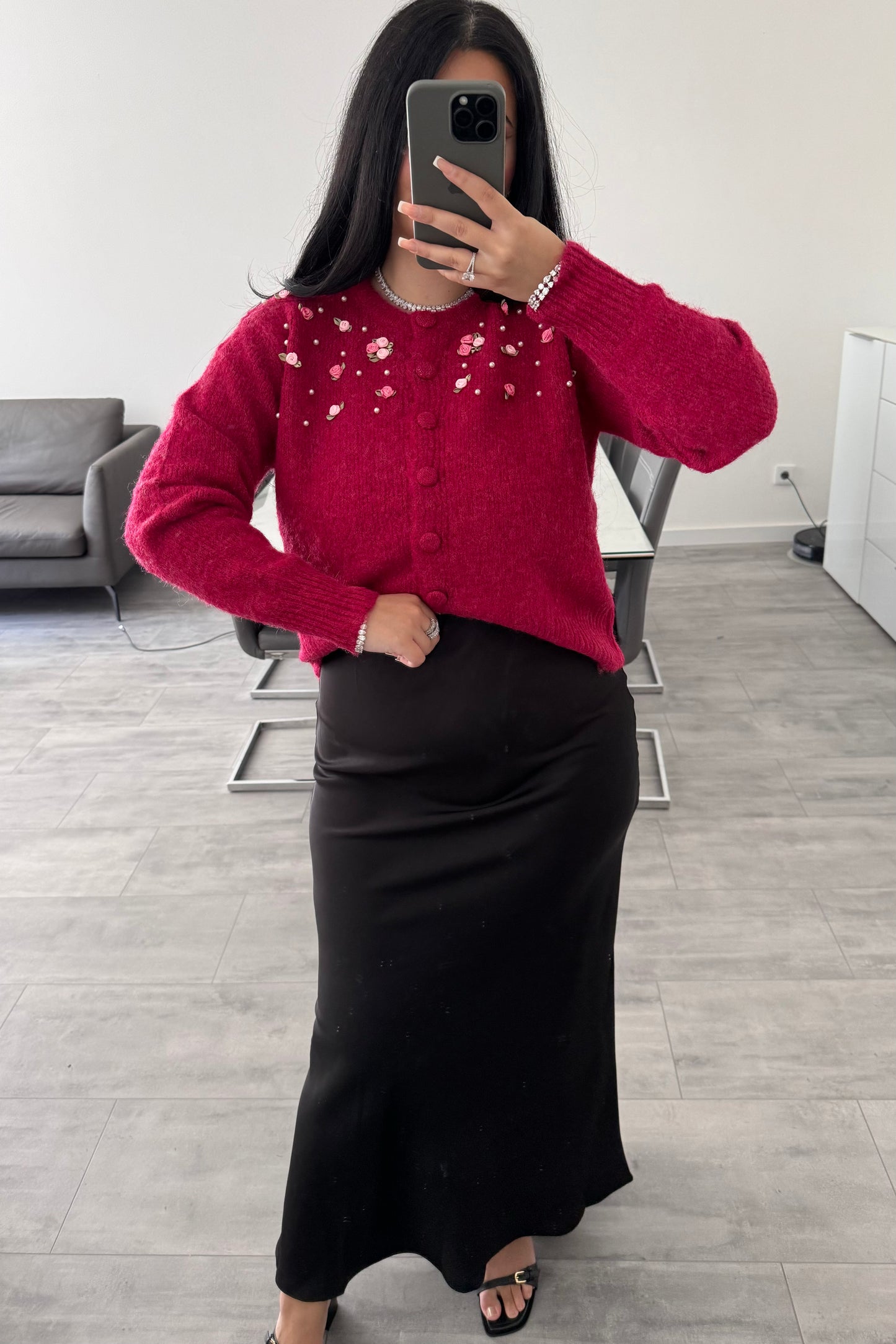 SATIN ROCK "RUBY" SCHWARZ – Miss Nova Damenmode