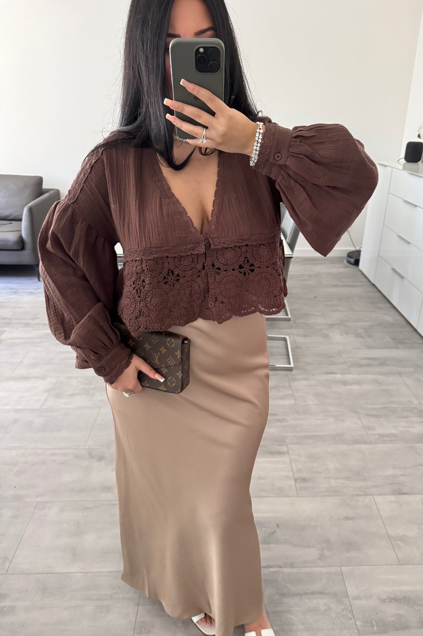 SATIN ROCK "RUBY" TAUPE – Miss Nova Damenmode