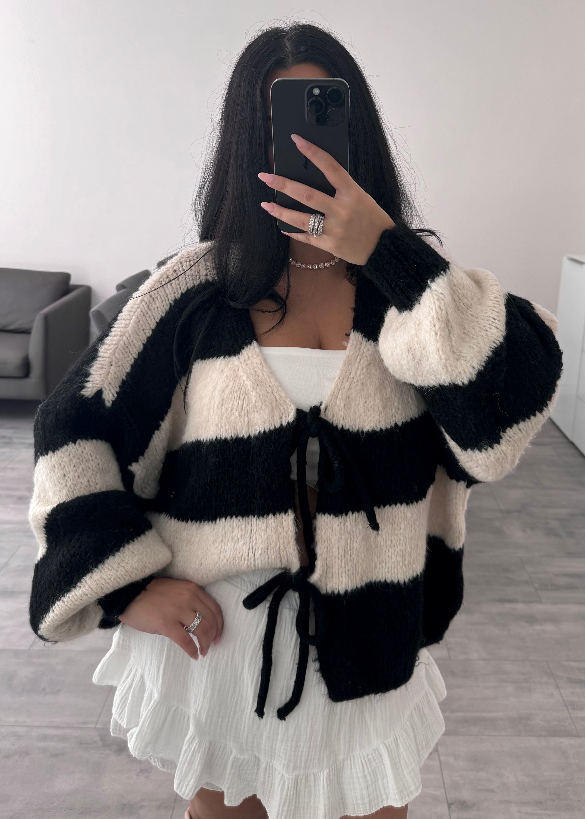 CARDIGAN MALIA ECRU/NOIR – Miss Nova Damenmode
